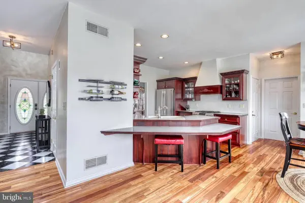 1071 COUNTRY CLUB RD, Camp Hill, PA 17011