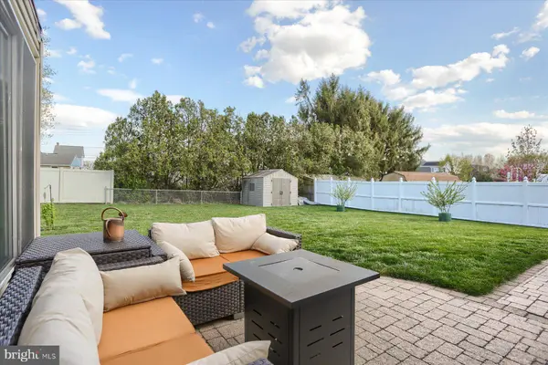 1636 GREENWOOD DR, Lebanon, PA 17046