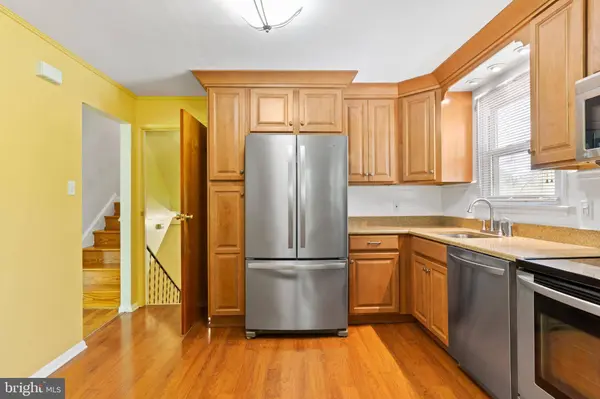 2220 BLUE MOUNTAIN PKWY, Harrisburg, PA 17112
