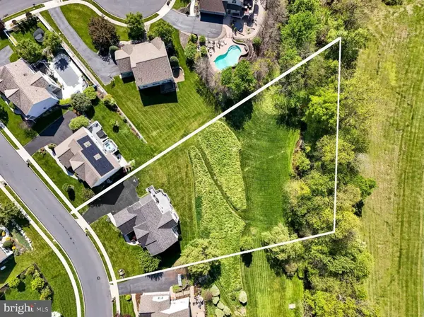 5615 CHARLTON WAY, Mechanicsburg, PA 17050