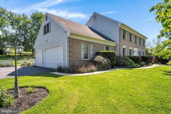 114 FOXFIRE LN, Lewisberry, PA 17339