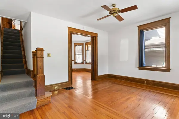 24 E COOVER ST, Mechanicsburg, PA 17055