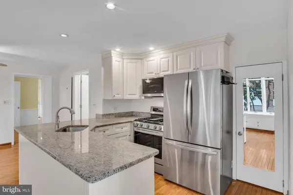 316 N FRONT STREET, Wormleysburg, PA 17043