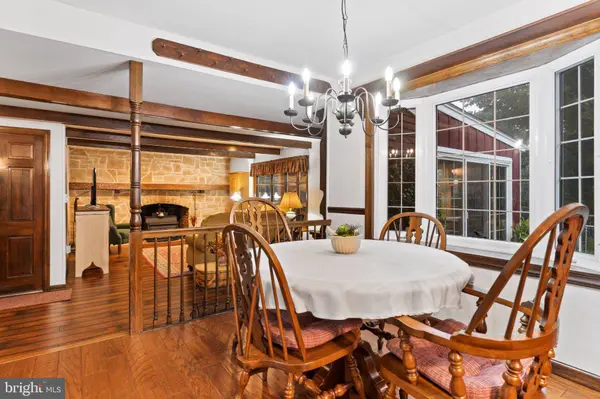 19 FARM HOUSE LN, Camp Hill, PA 17011