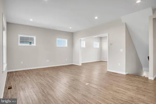 223 WRIGHT DR, Mechanicsburg, PA 17055