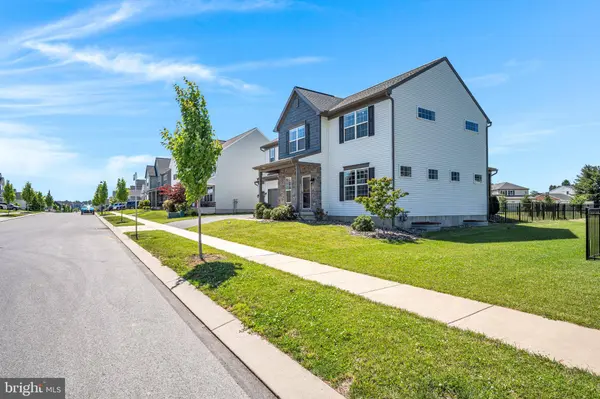 223 WRIGHT DR, Mechanicsburg, PA 17055