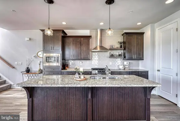 1358 STATION HOUSE LN, Mechanicsburg, PA 17055