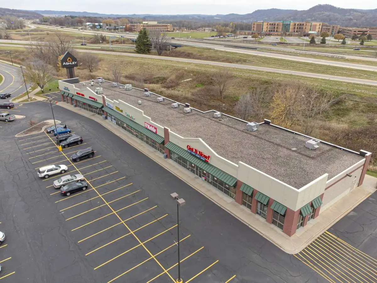 Commercial strip center, Team Singh