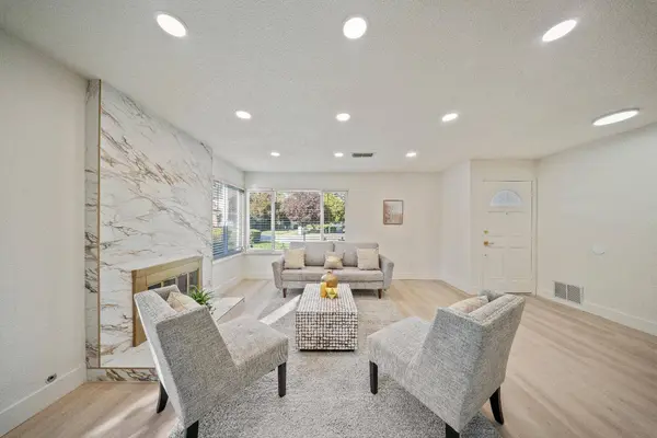 14 Morningsun CT, Sacramento, CA 95831