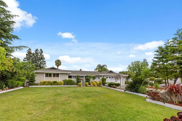 2818 Clark AVE, Carmichael, CA 95608