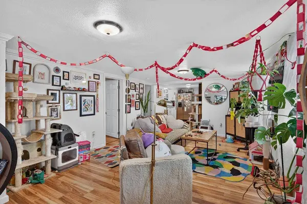 2006 C ST, Sacramento, CA 95811