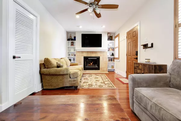 14 E Johnson Ave Ave, Somers Point, NJ 08244