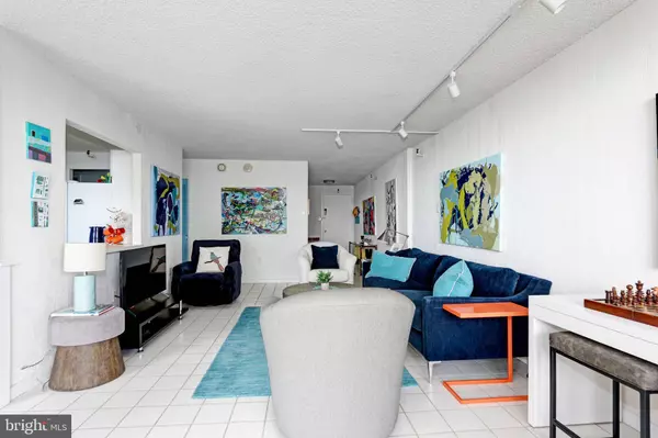 5200 BOARDWALK, Ventnor City, NJ 08406