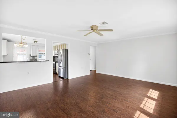 692 PLYMOUTH DR, Lakewood, NJ 08701
