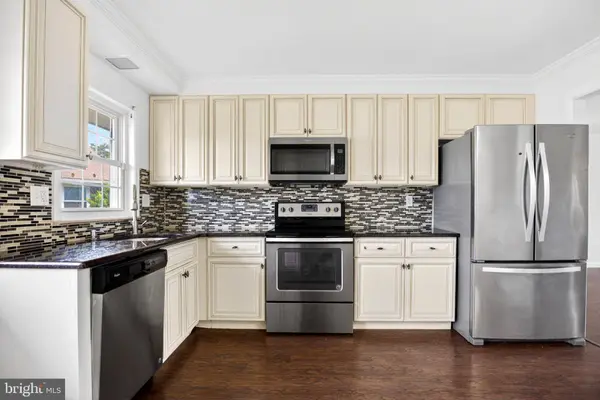 692 PLYMOUTH DR, Lakewood, NJ 08701