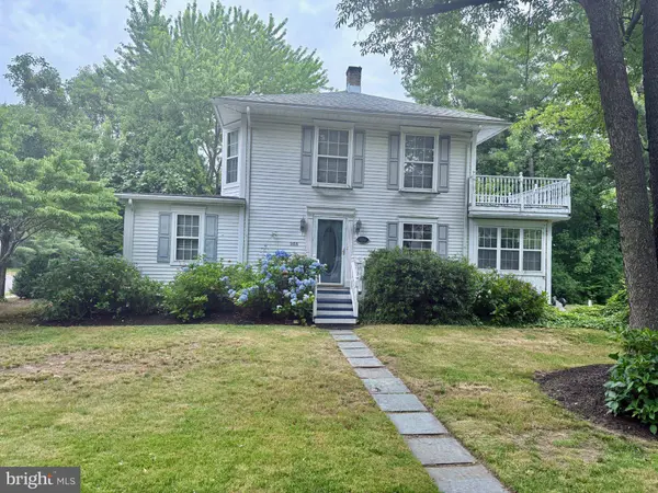 908 UNION RD, Mt Laurel, NJ 08054
