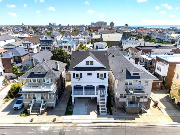 21 S Richards Ave, Ventnor, NJ 08406