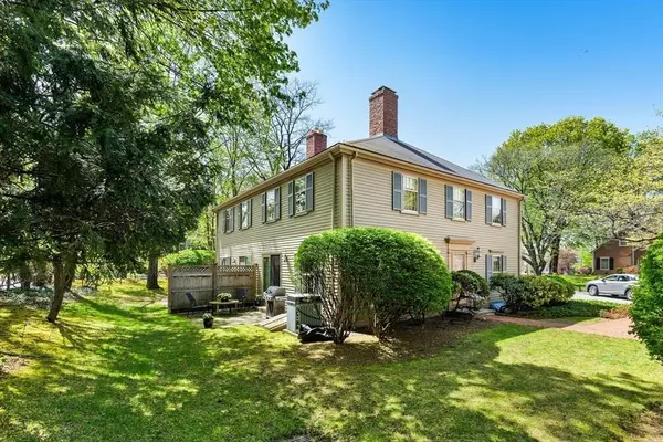 1505 Massachusetts Ave #6, Lexington, MA 02420