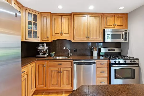 1505 Massachusetts Ave #6, Lexington, MA 02420