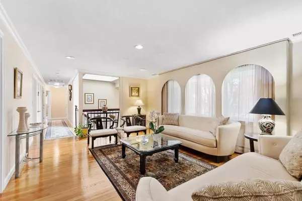 4 Goffe Rd, Lexington, MA 02421