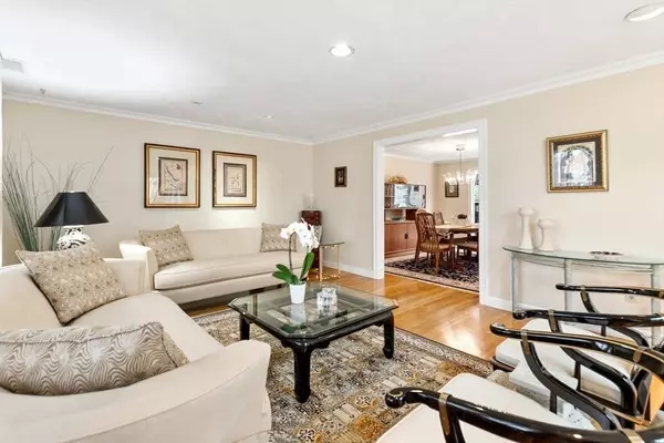 4 Goffe Rd, Lexington, MA 02421