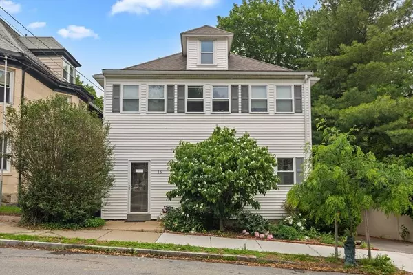 15 Mount Vernon St #1, Arlington, MA 02476