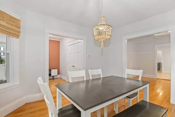 15 Mount Vernon St #1, Arlington, MA 02476