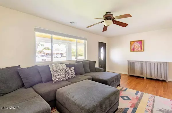 1037 W 10TH Street #65, Mesa, AZ 85201