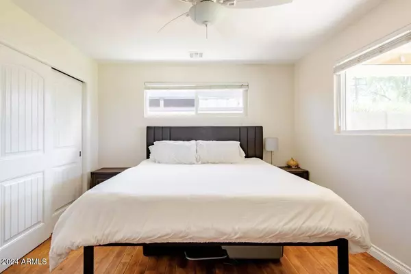 1037 W 10TH Street #65, Mesa, AZ 85201