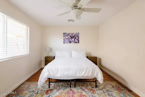 1037 W 10TH Street #65, Mesa, AZ 85201