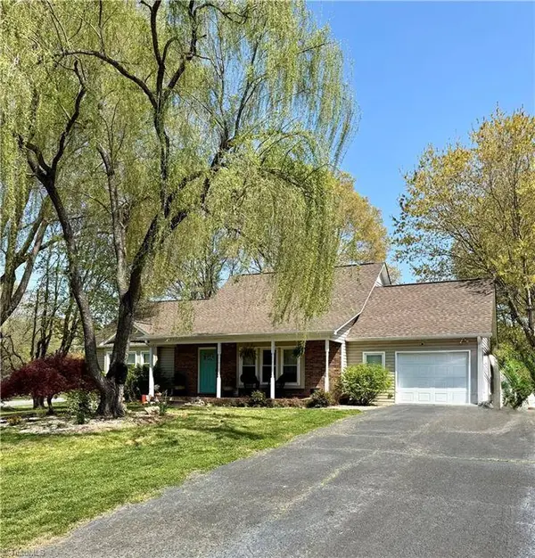 2299 Winterberry DR