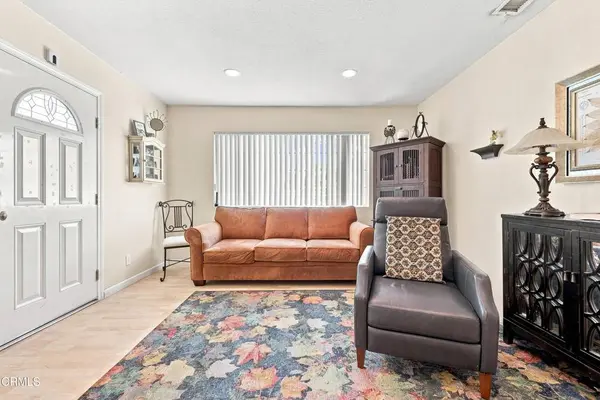 405 Calle Jazmin, Thousand Oaks, CA 91360