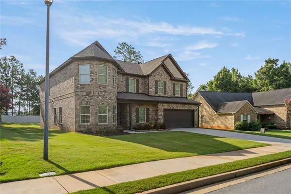 141 Pinehaven CT, Mcdonough, GA 30252