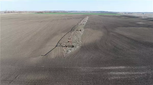 Holt 130 RD, Craig, MO 64437