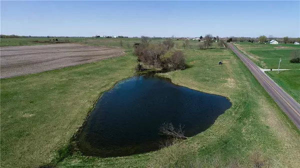 B HWY, Hamilton, MO 64644