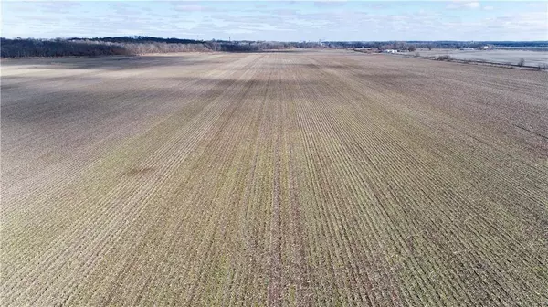 CR 292 RD, Carrollton, MO 64633