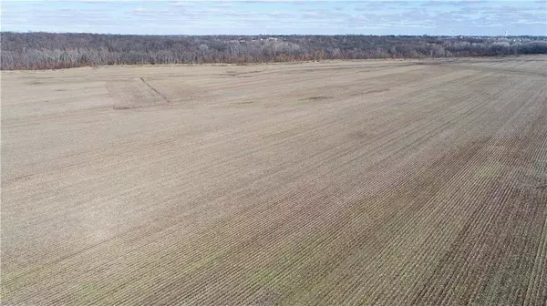 CR 292 RD, Carrollton, MO 64633