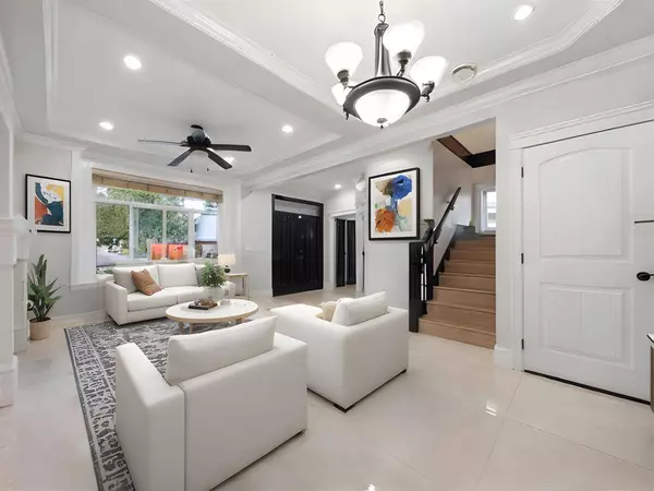 12852 60 AVE, Surrey, BC V3X 0B9