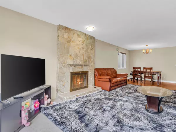 6214 129 ST, Surrey, BC V3X 1S6