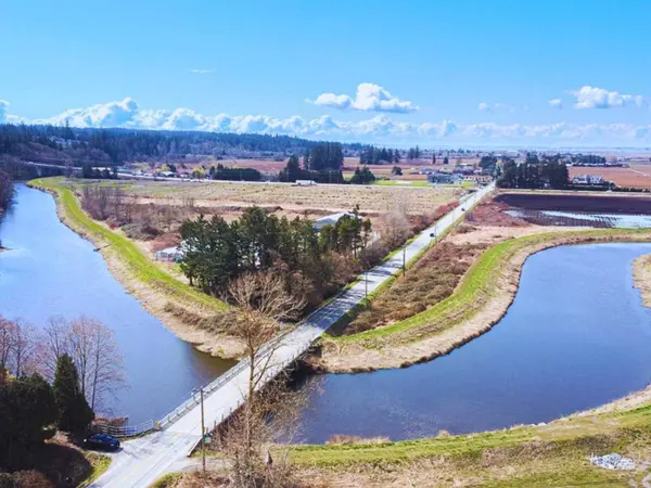 15442 40 AVE, Surrey, BC V3Z 1E6