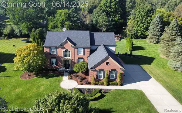 7235 Goldenrod Court, Green Oak Twp, MI 48116