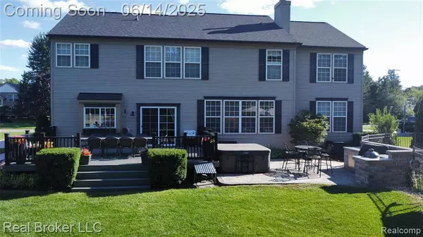 7235 Goldenrod Court, Green Oak Twp, MI 48116