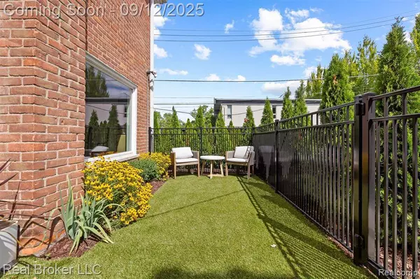 255 Southfield Road, Birmingham, MI 48009