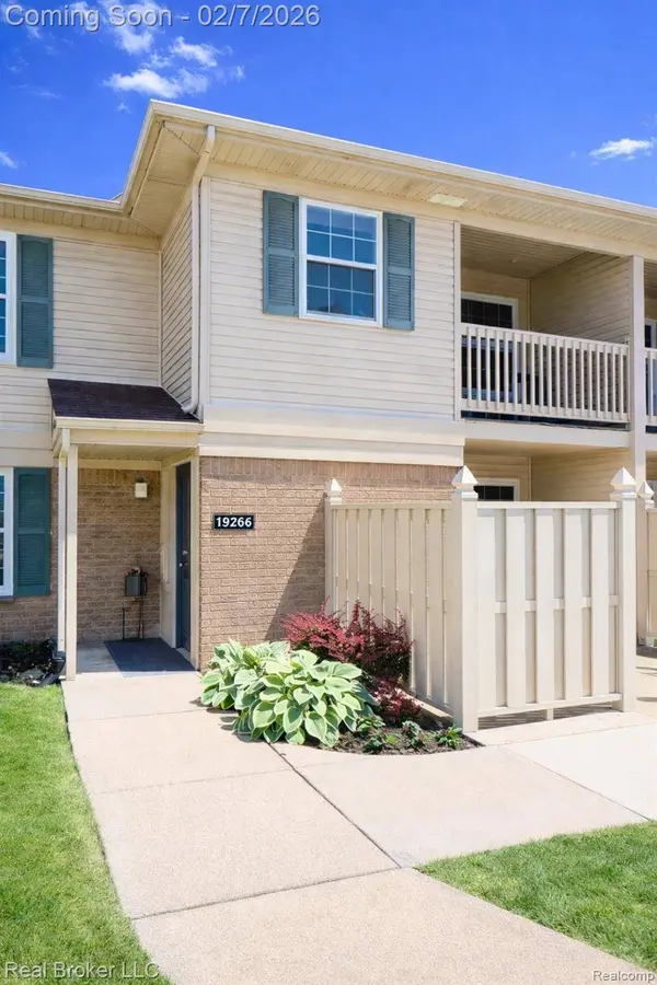 19266 Northridge DR, Northville, MI 48167