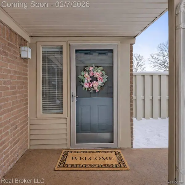 19266 Northridge DR, Northville, MI 48167