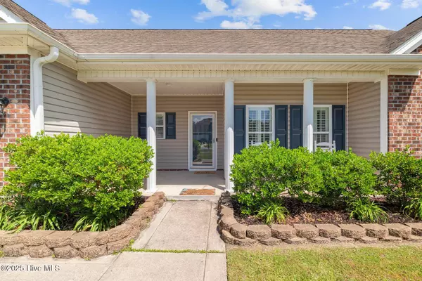 242 Silver Hills DR, Jacksonville, NC 28546