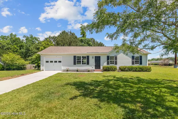 402 Blue Swan CT, Jacksonville, NC 28540