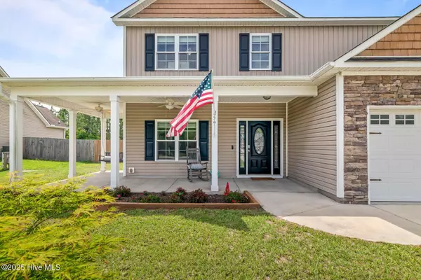 259 E Ivybridge DR, Hubert, NC 28539