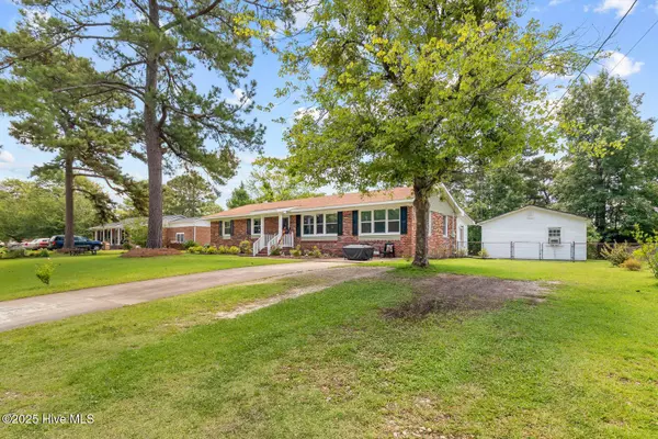 110 Vandergrift DR, Jacksonville, NC 28540