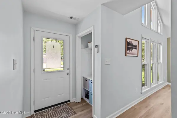 1010 Springdale DR, Jacksonville, NC 28540